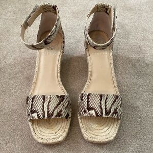 Vince Camuto Espadrilles